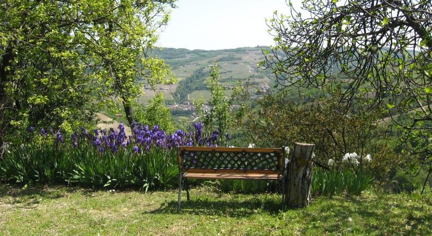 Agriturismo Cascina Serra Cossano Belbo Bagian luar foto