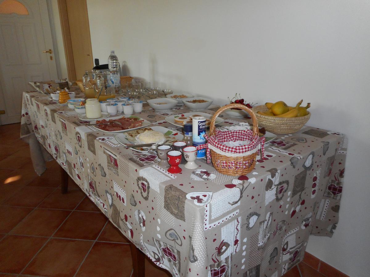 Agriturismo Cascina Serra Cossano Belbo Bagian luar foto