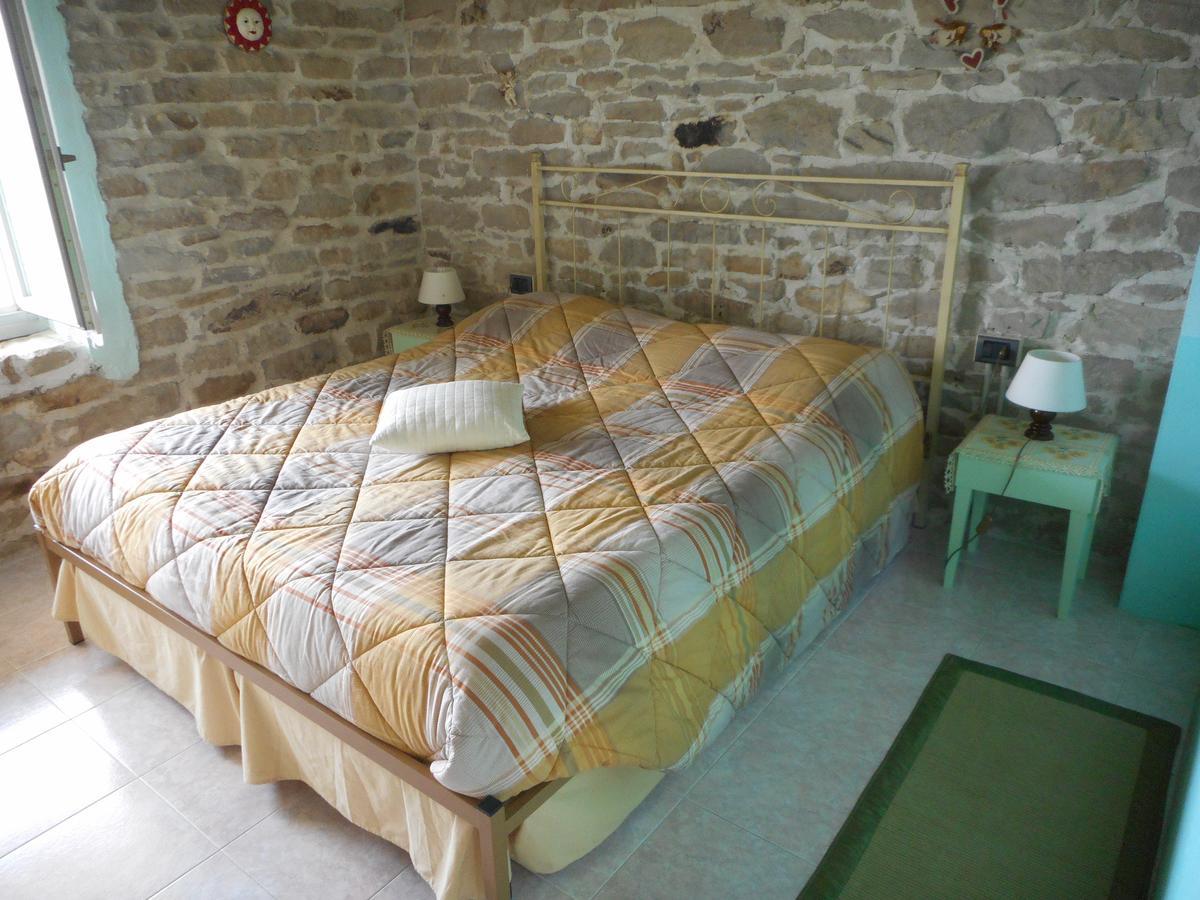 Agriturismo Cascina Serra Cossano Belbo Bagian luar foto