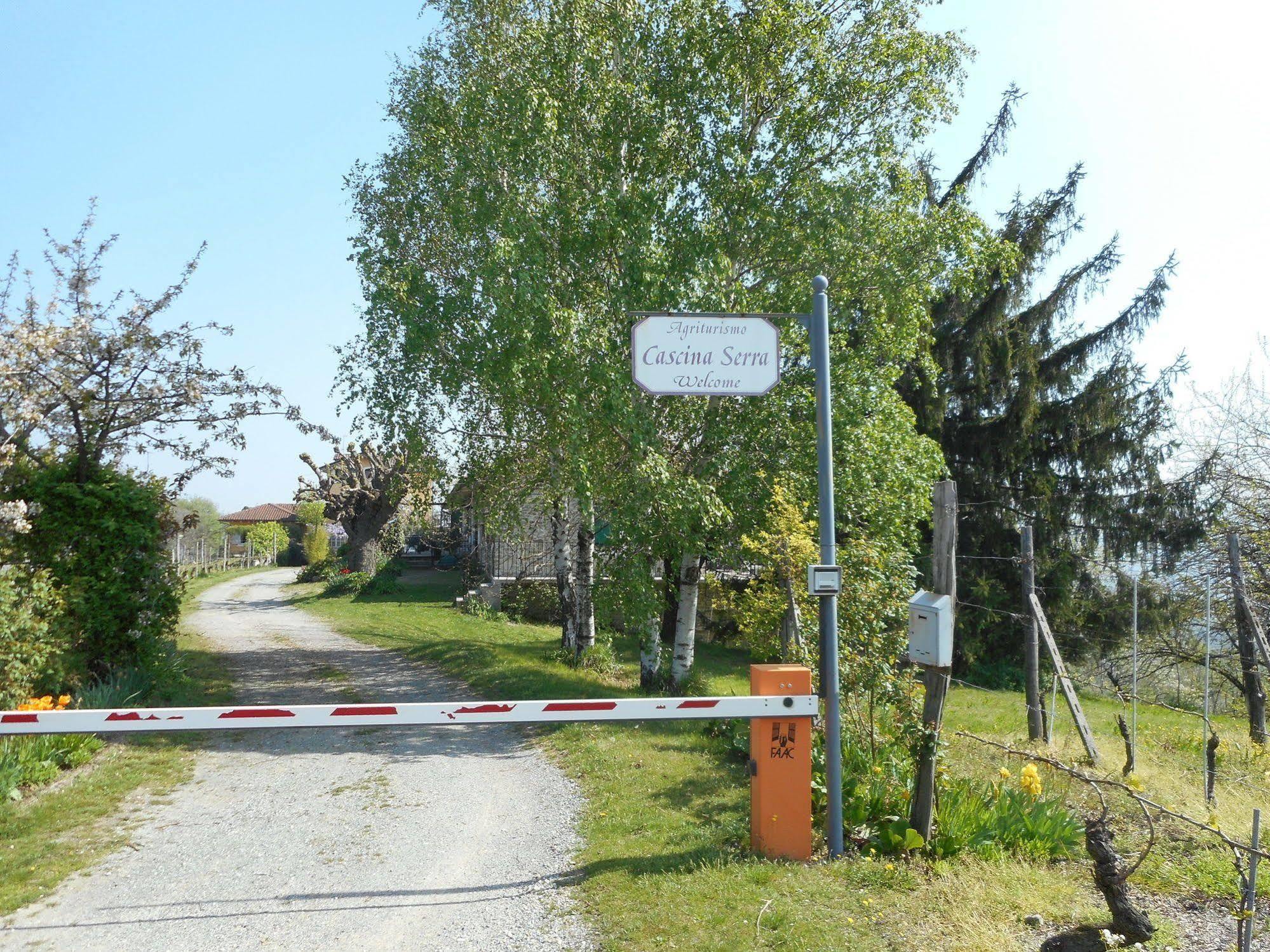 Agriturismo Cascina Serra Cossano Belbo Bagian luar foto