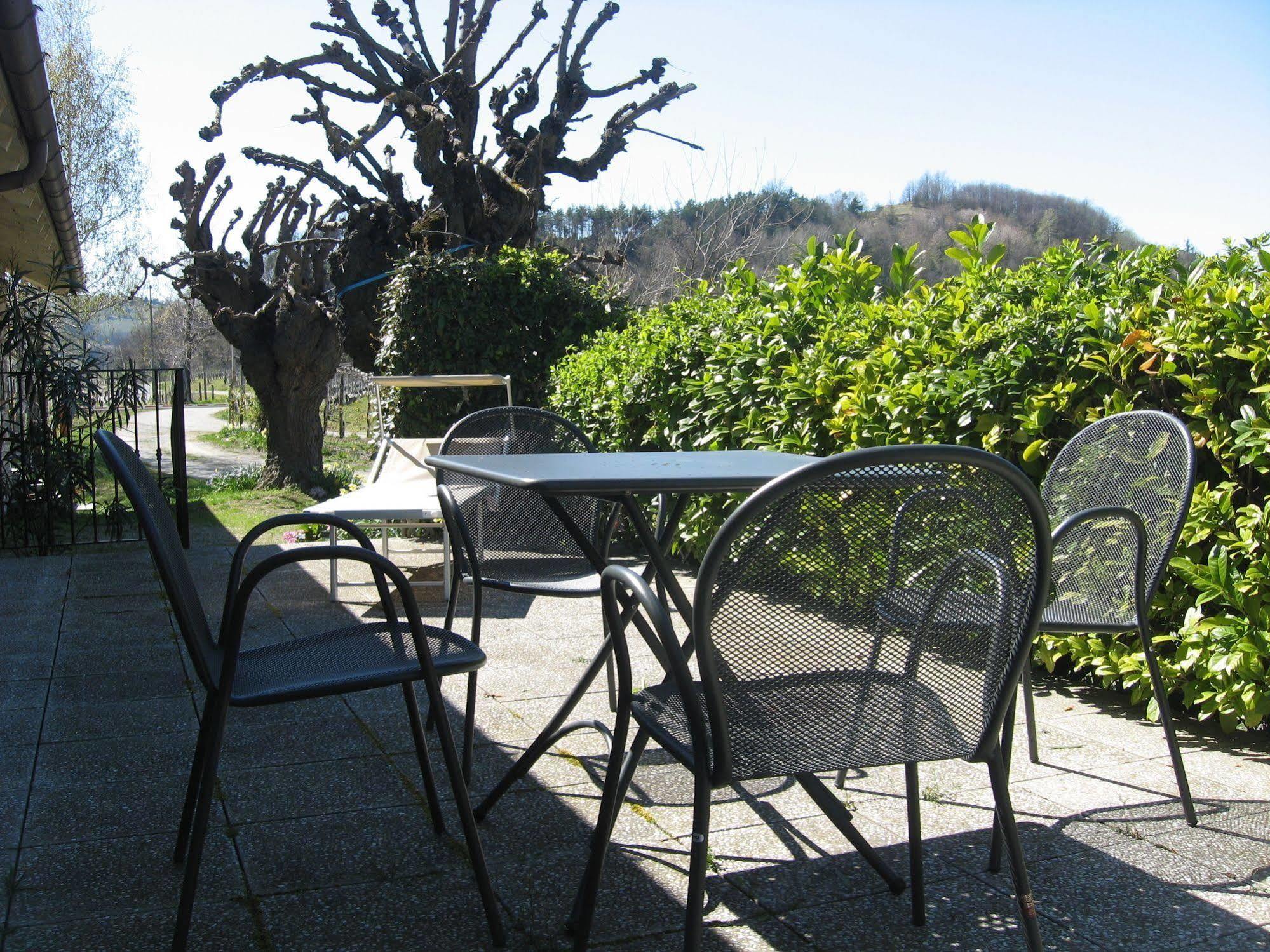 Agriturismo Cascina Serra Cossano Belbo Bagian luar foto