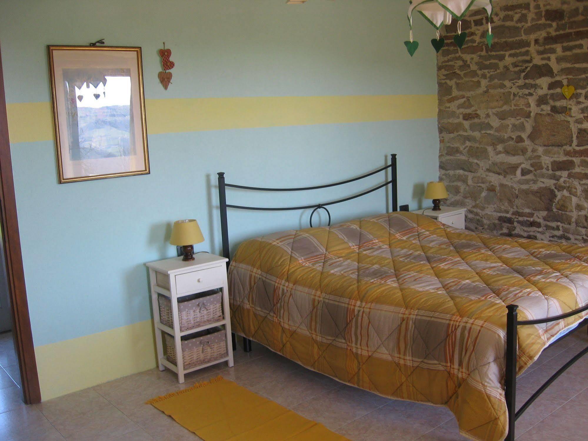 Agriturismo Cascina Serra Cossano Belbo Bagian luar foto