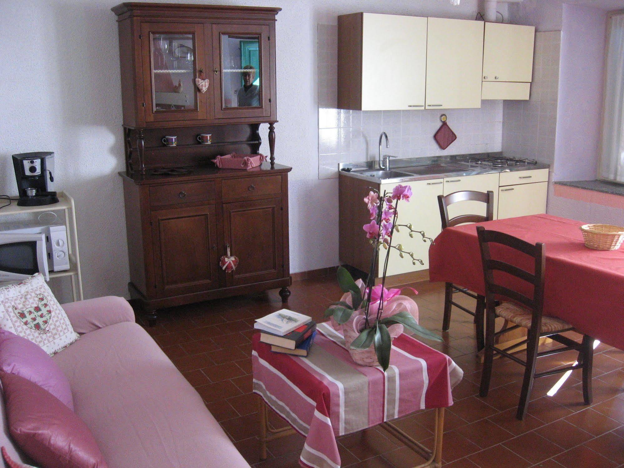 Agriturismo Cascina Serra Cossano Belbo Bagian luar foto
