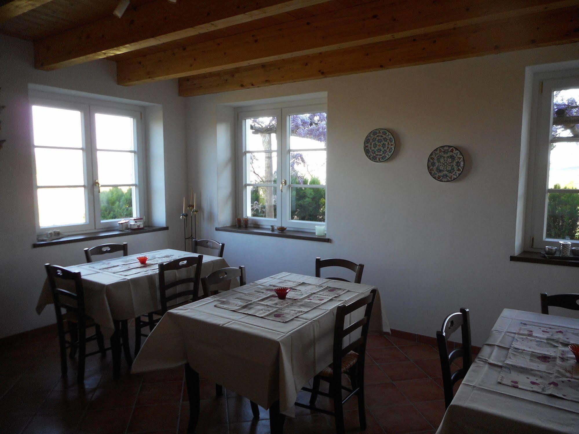 Agriturismo Cascina Serra Cossano Belbo Bagian luar foto
